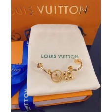 LV earring 2