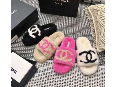 Chanel Fuzzy Sandalas