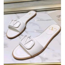 V sandals